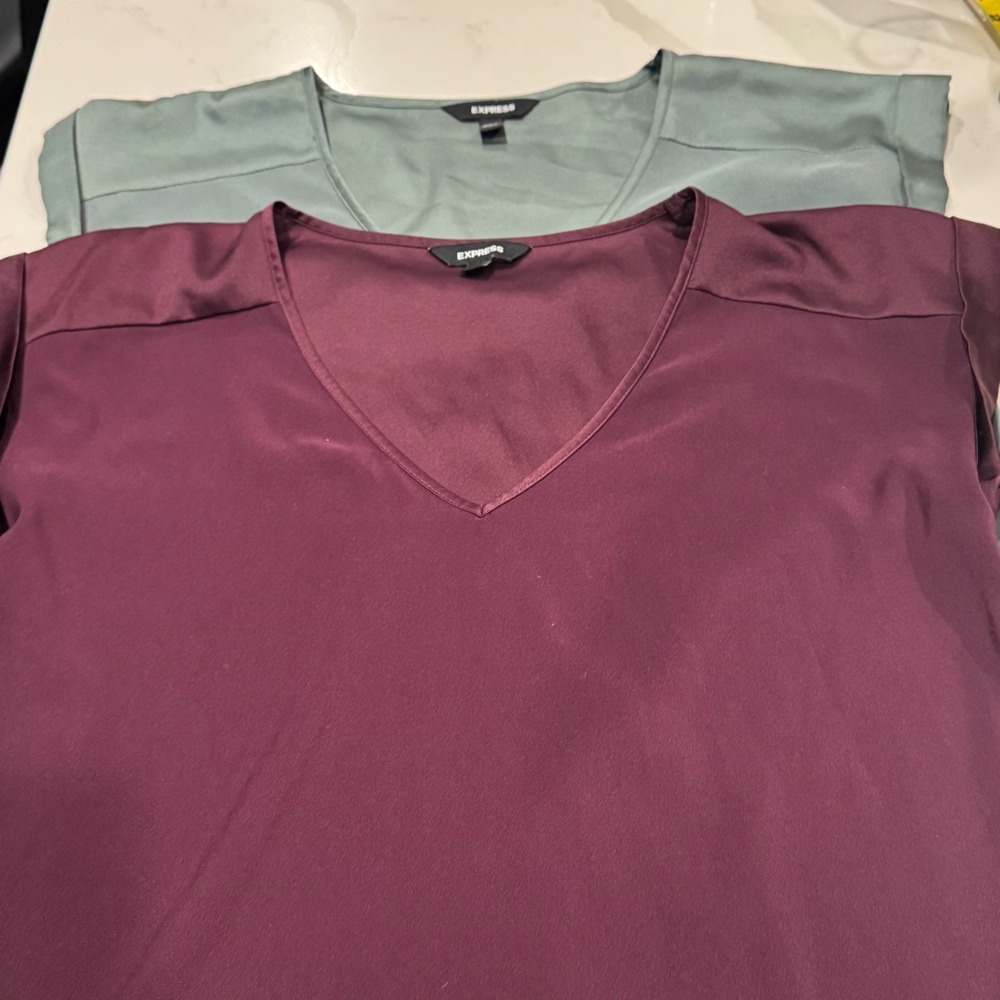 Express Blouses Women S Purple Green Lot of 2 V-Neck Short Sleeve Satin Mix